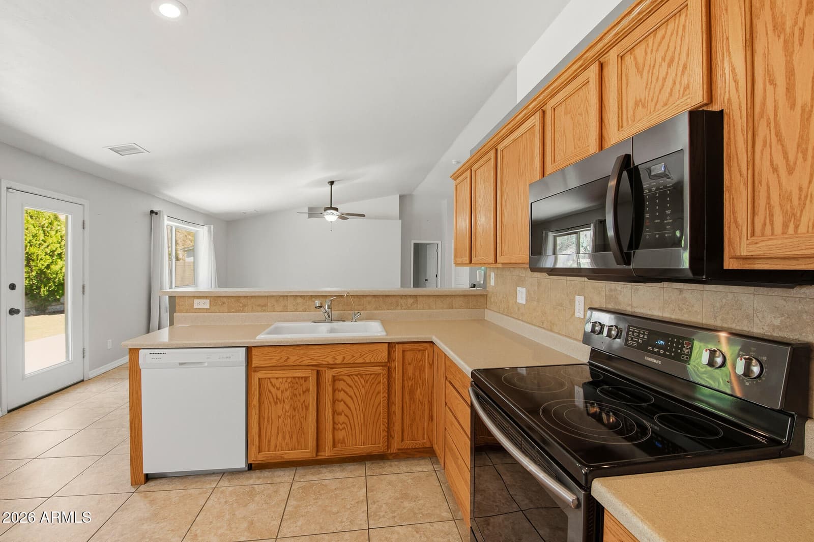 680 S HIGHLINE Lane, Camp Verde, AZ 86322 — photo 10 of 43