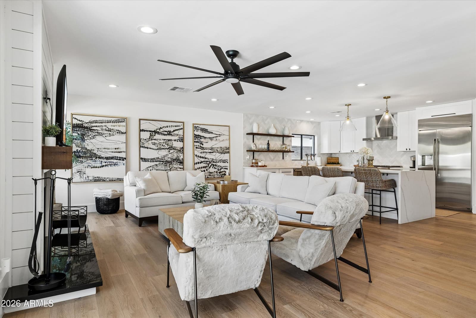 8655 N FARVIEW Drive, Scottsdale, AZ 85258 — photo 11 of 61