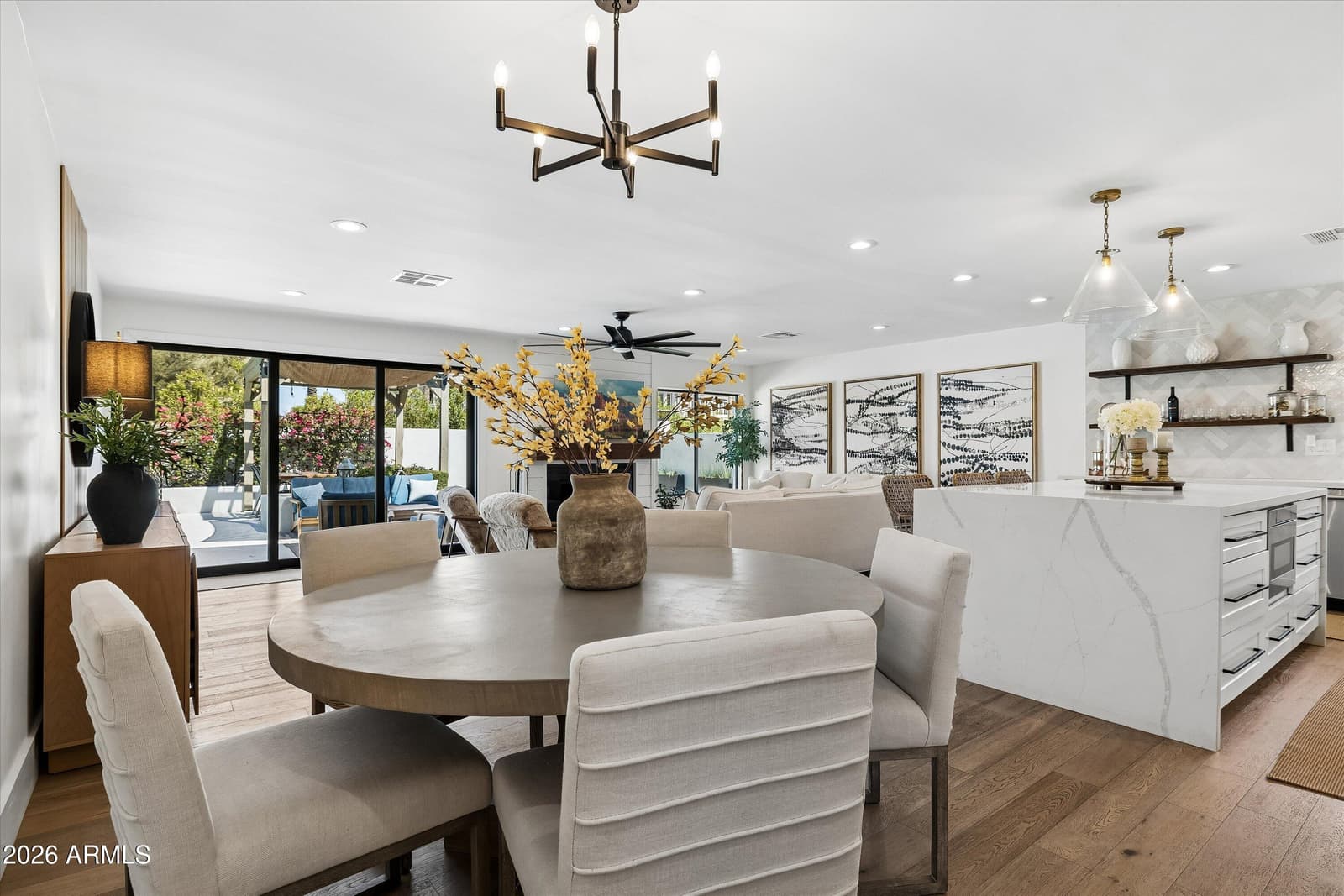 8655 N FARVIEW Drive, Scottsdale, AZ 85258 — photo 13 of 61