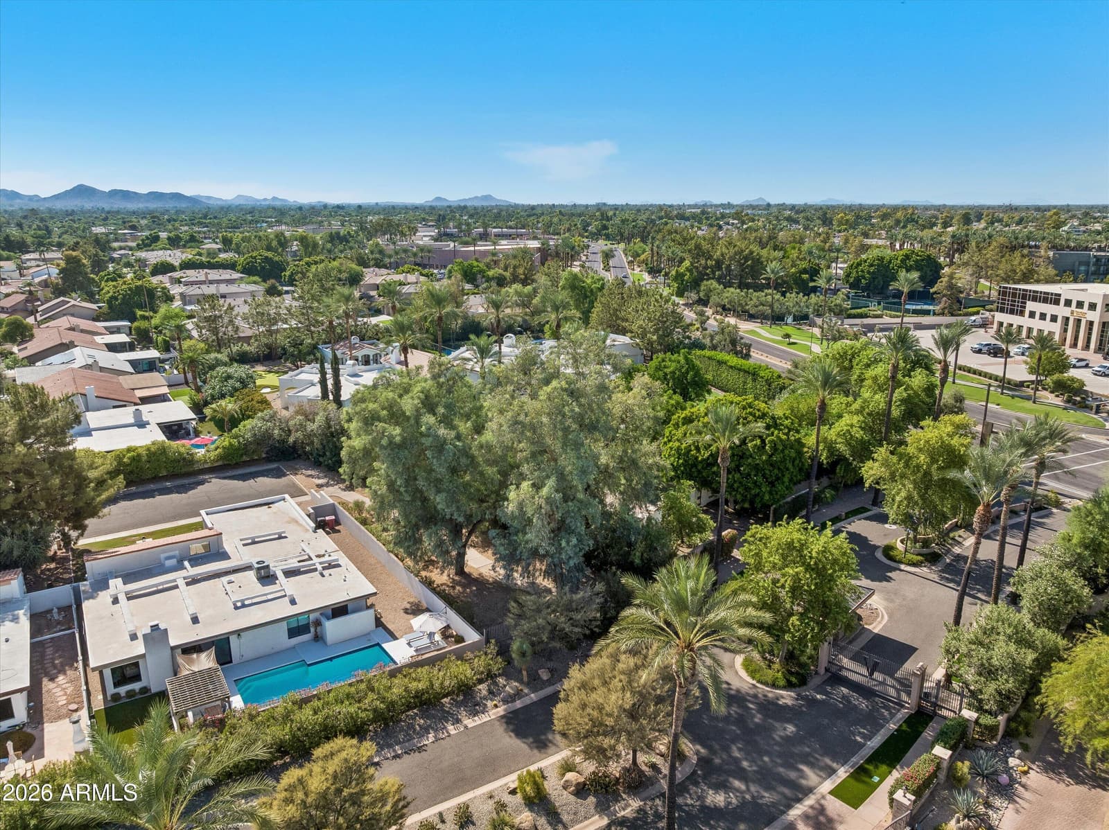 8655 N FARVIEW Drive, Scottsdale, AZ 85258 — photo 59 of 61