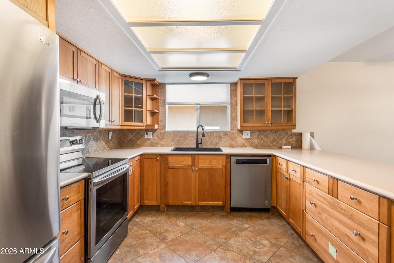 3723 SAINT ANDREWS Drive, Sierra Vista, AZ 85650 — photo 15 of 55