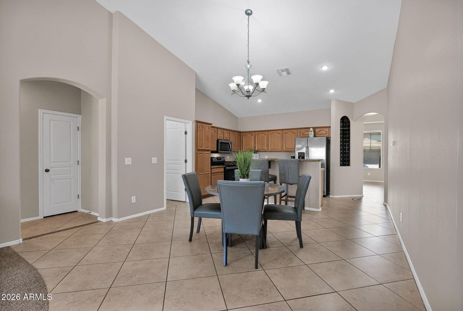 3570 E COCONINO Way, Gilbert, AZ 85298 — photo 12 of 40