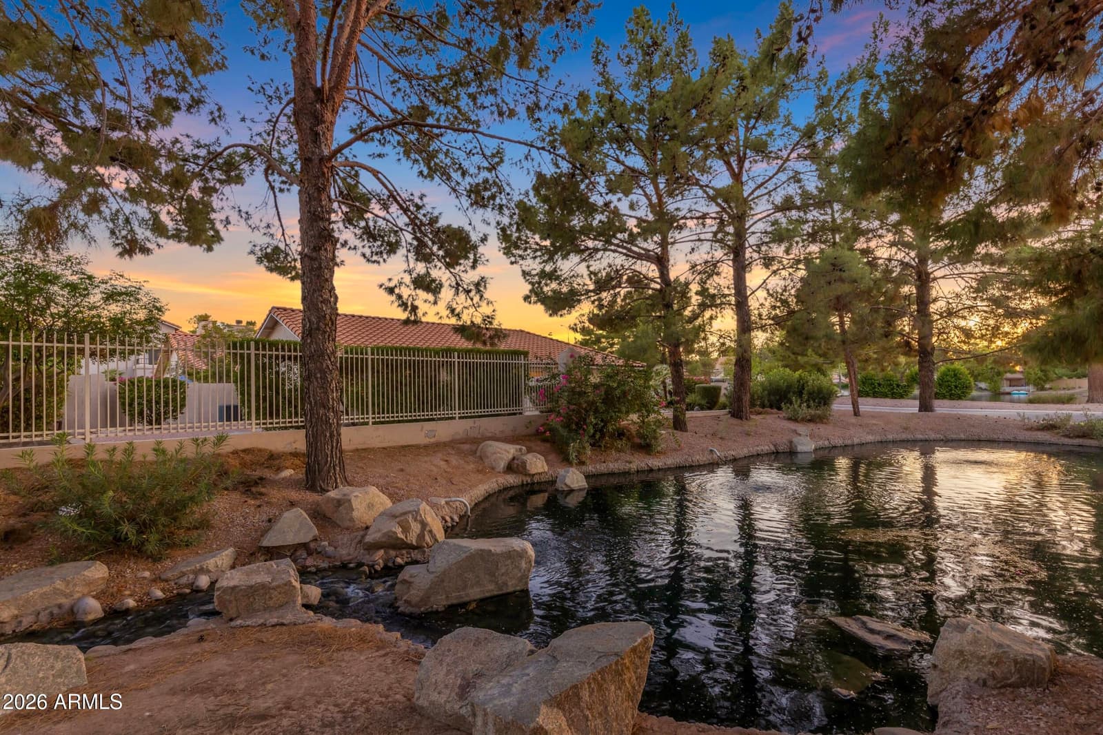 1517 S ASH Drive, Chandler, AZ 85286 — photo 12 of 77