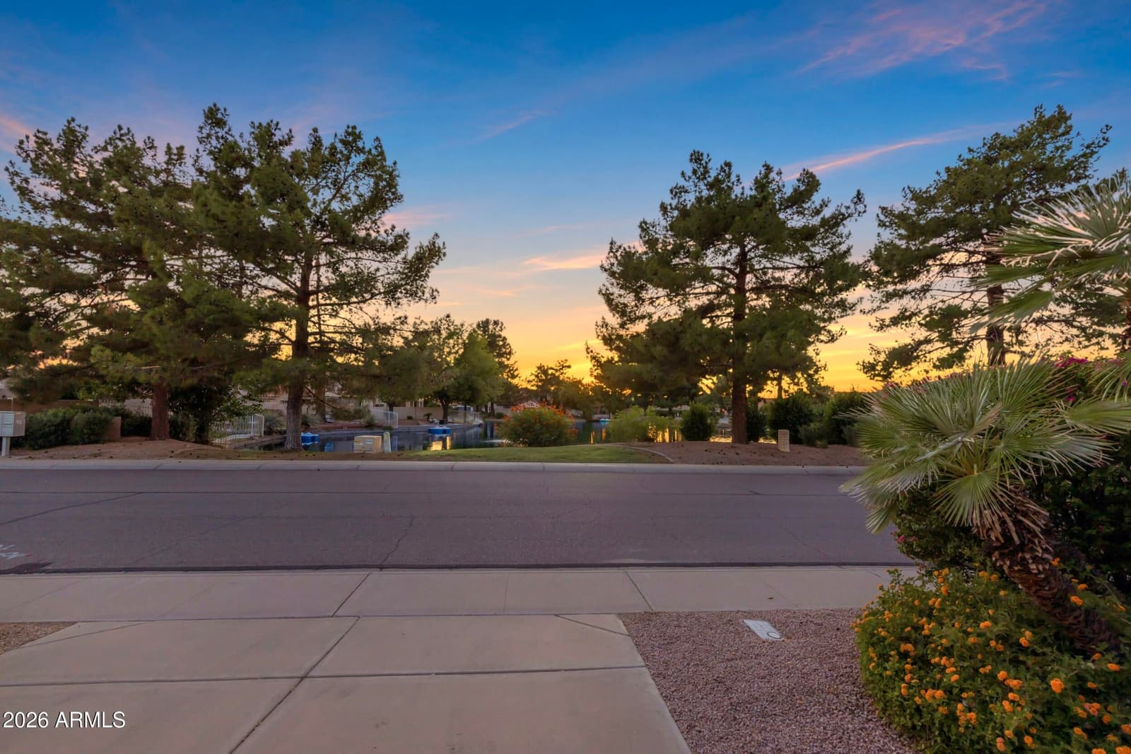 1517 S ASH Drive, Chandler, AZ 85286 — photo 2 of 77
