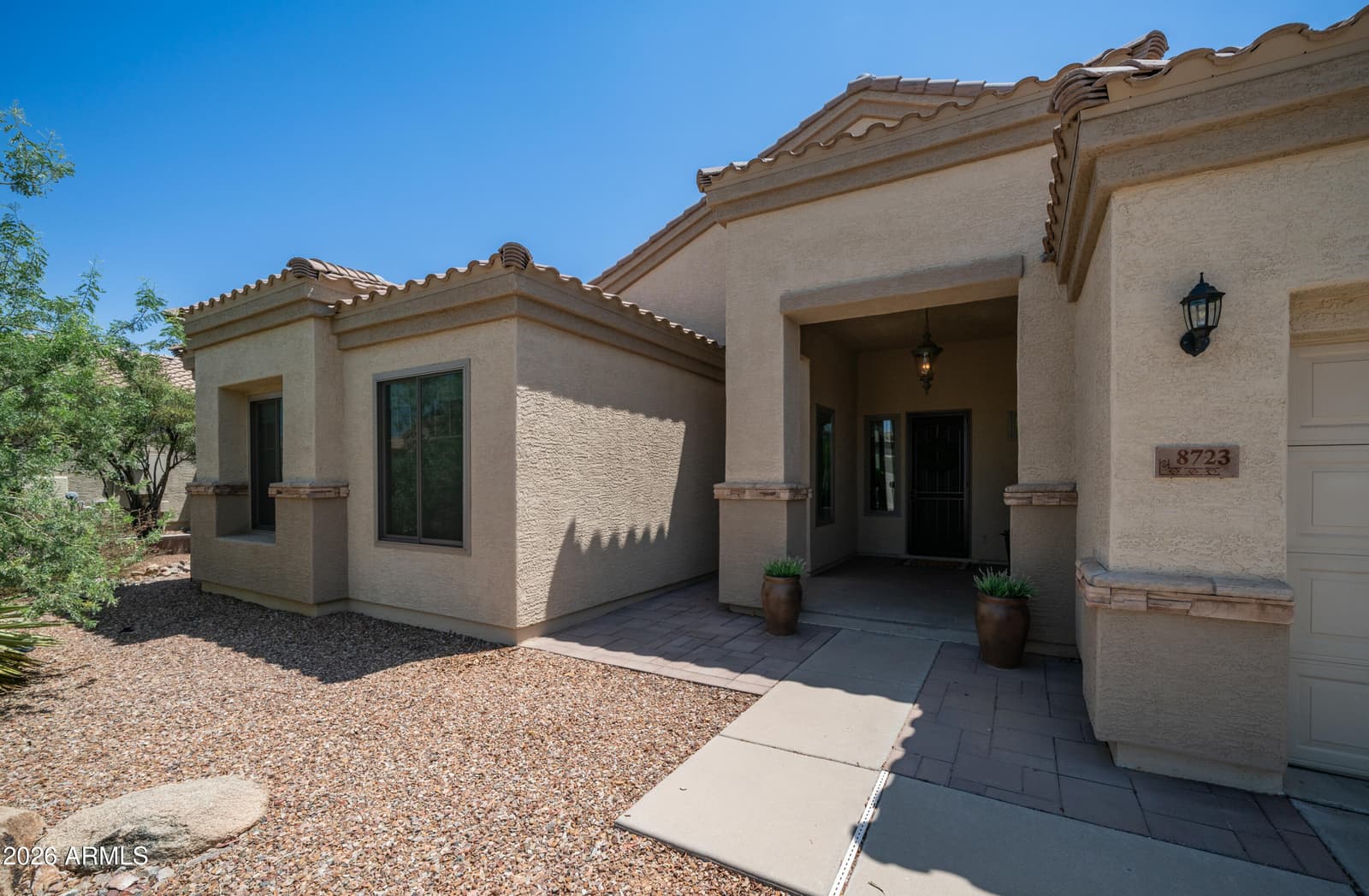 8723 E HILLVIEW Street, Mesa, AZ 85207 — photo 5 of 42