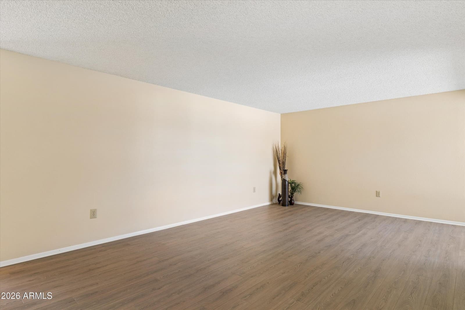 18621 N 103RD Avenue, Sun City, AZ 85373 — photo 4 of 49