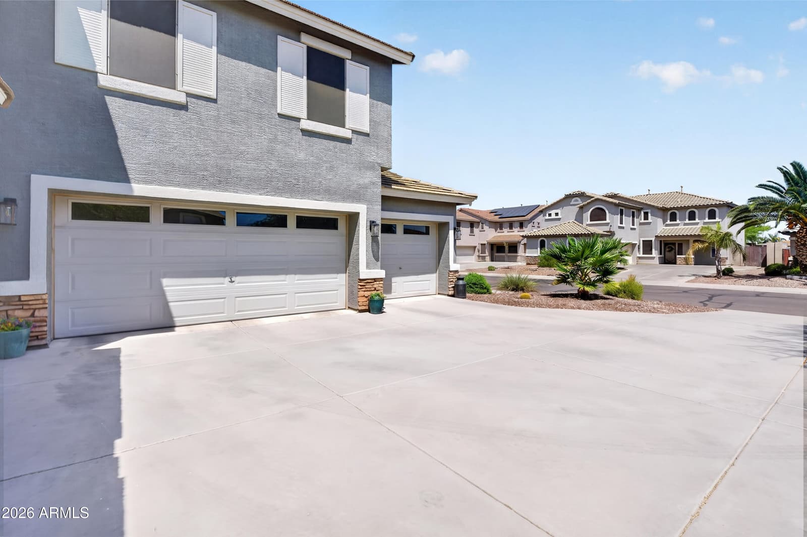 879 W HOLSTEIN Trail, San Tan Valley, AZ 85143 — photo 3 of 49
