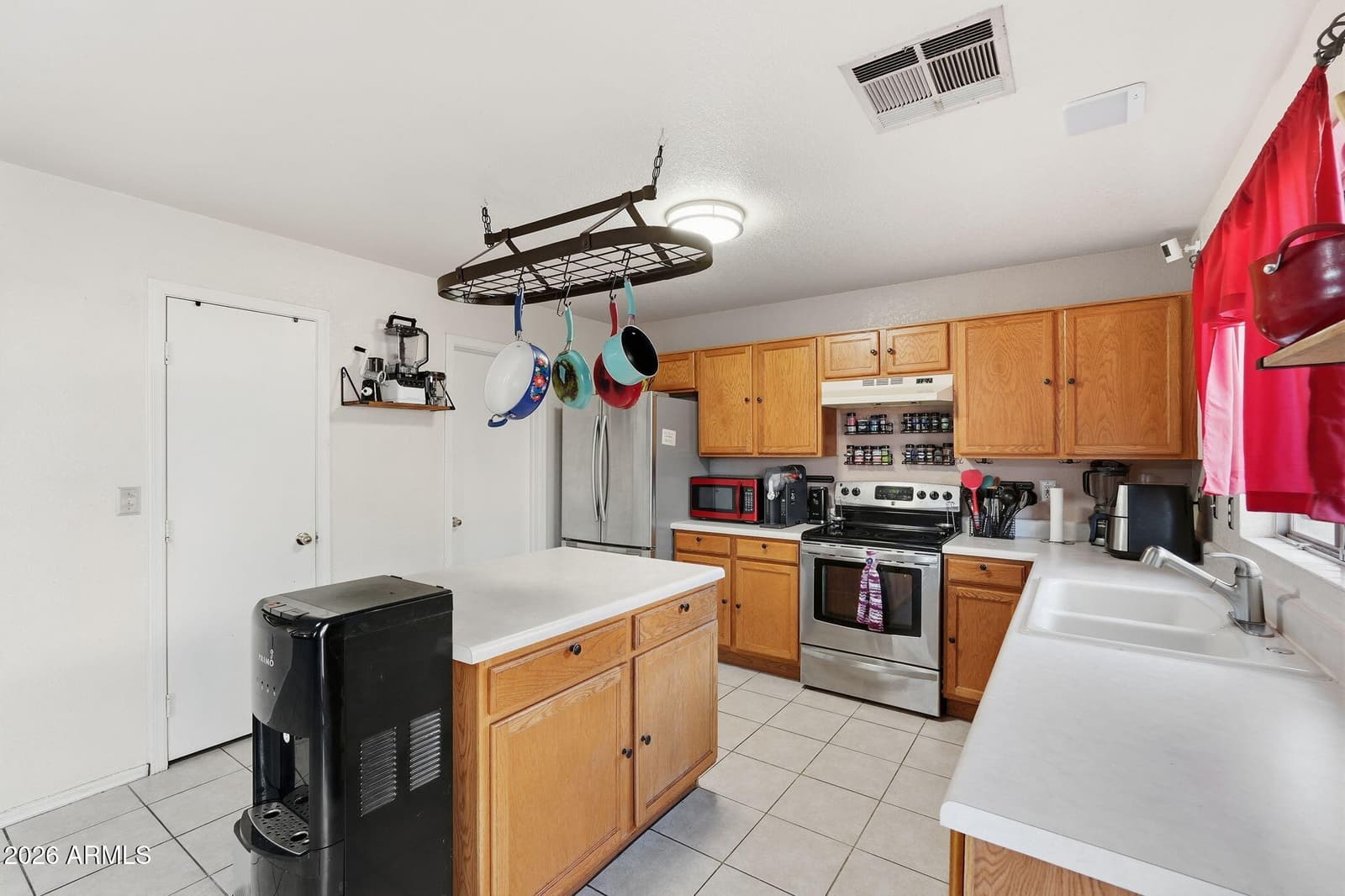 1213 S BOULDER Street B, Gilbert, AZ 85296 — photo 5 of 23