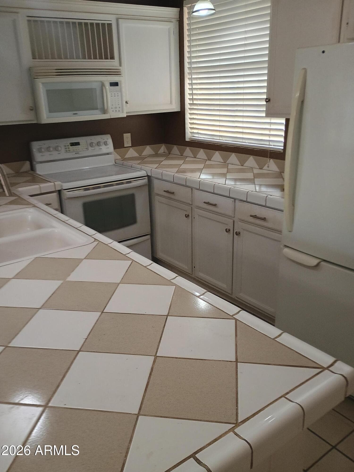 1238 E MARCO POLO Road E, Phoenix, AZ 85024 — photo 3 of 14
