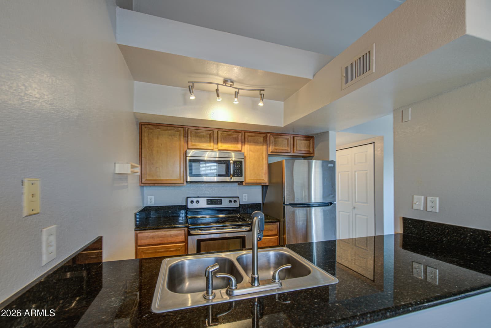 1241 N 48th Street 211, Phoenix, AZ 85008 — photo 1 of 31