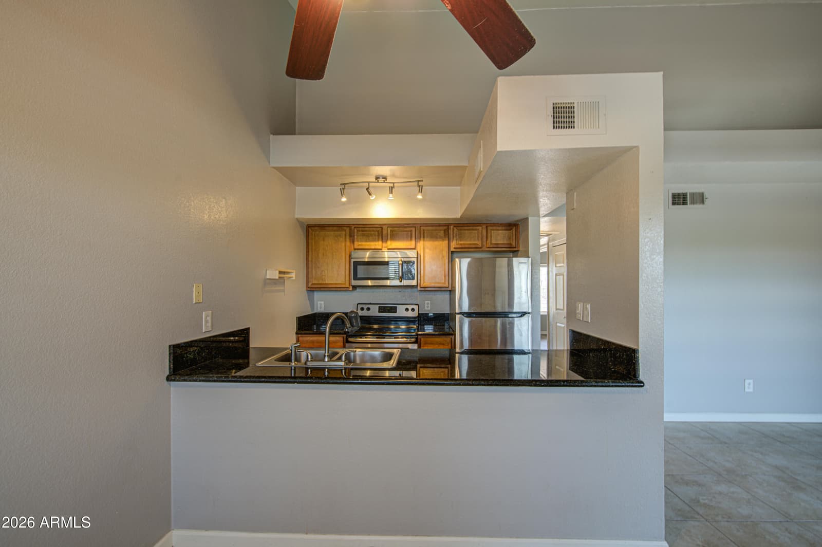 1241 N 48th Street 211, Phoenix, AZ 85008 — photo 3 of 31