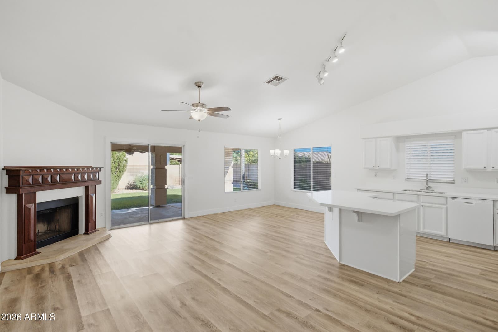 4766 W PONDEROSA Lane, Glendale, AZ 85308 — photo 8 of 30