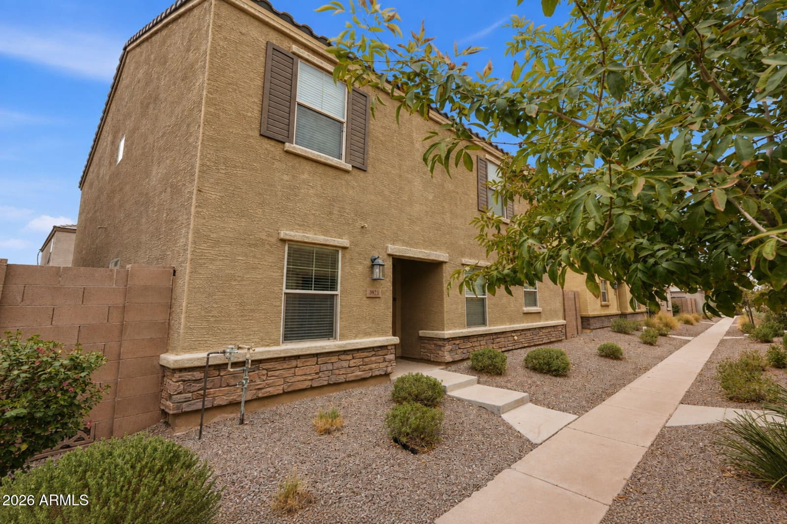 3921 S 82ND Drive, Phoenix, AZ 85043 — photo 2 of 36