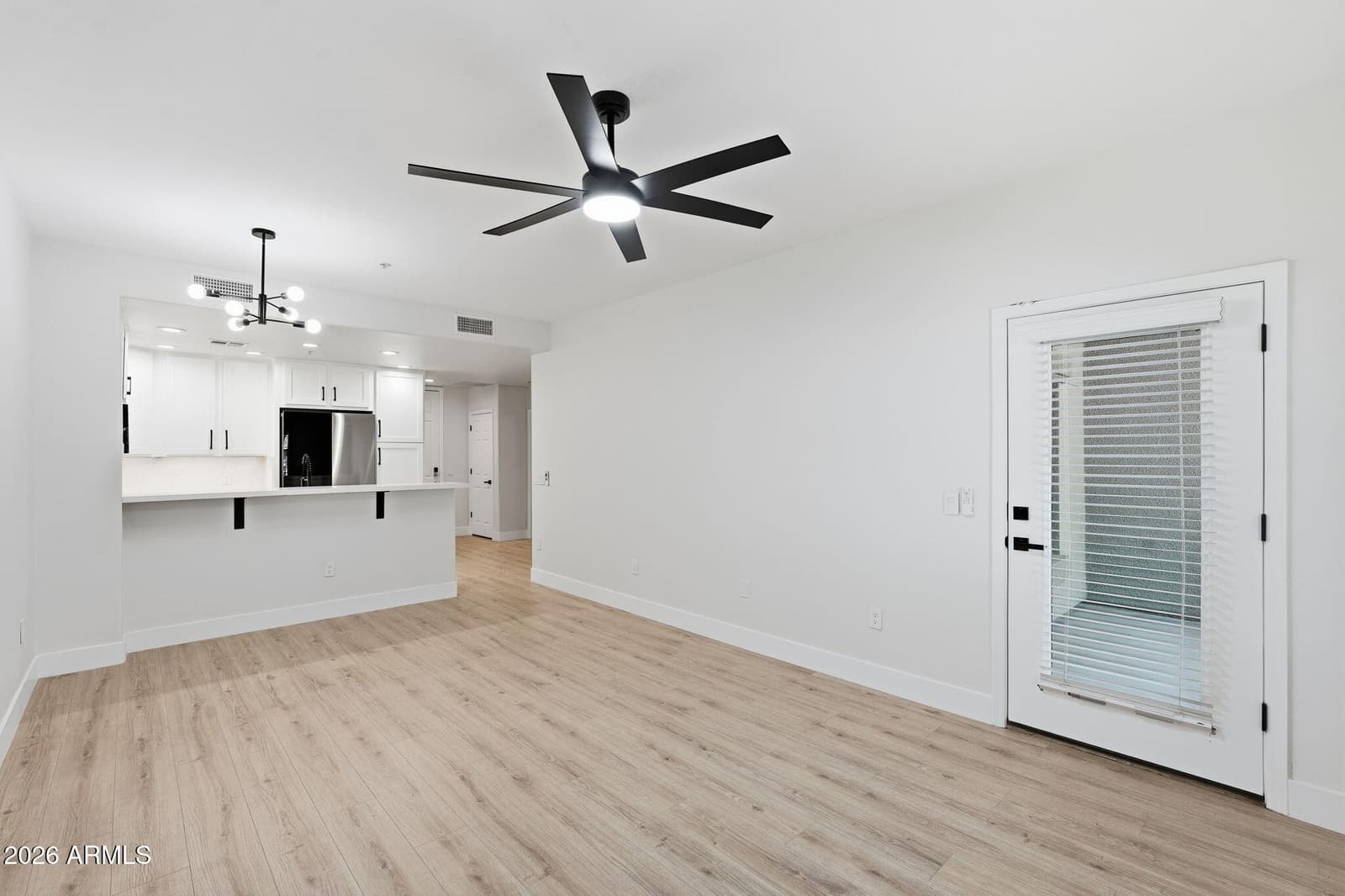 5450 E DEER VALLEY Drive 1200, Phoenix, AZ 85054 — photo 10 of 34