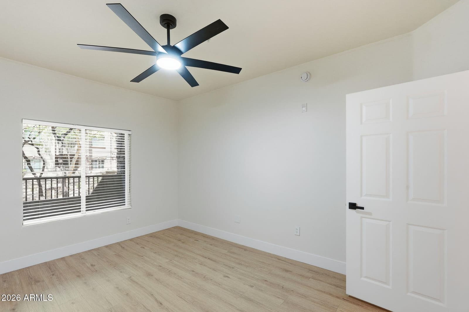 5450 E DEER VALLEY Drive 1200, Phoenix, AZ 85054 — photo 21 of 34