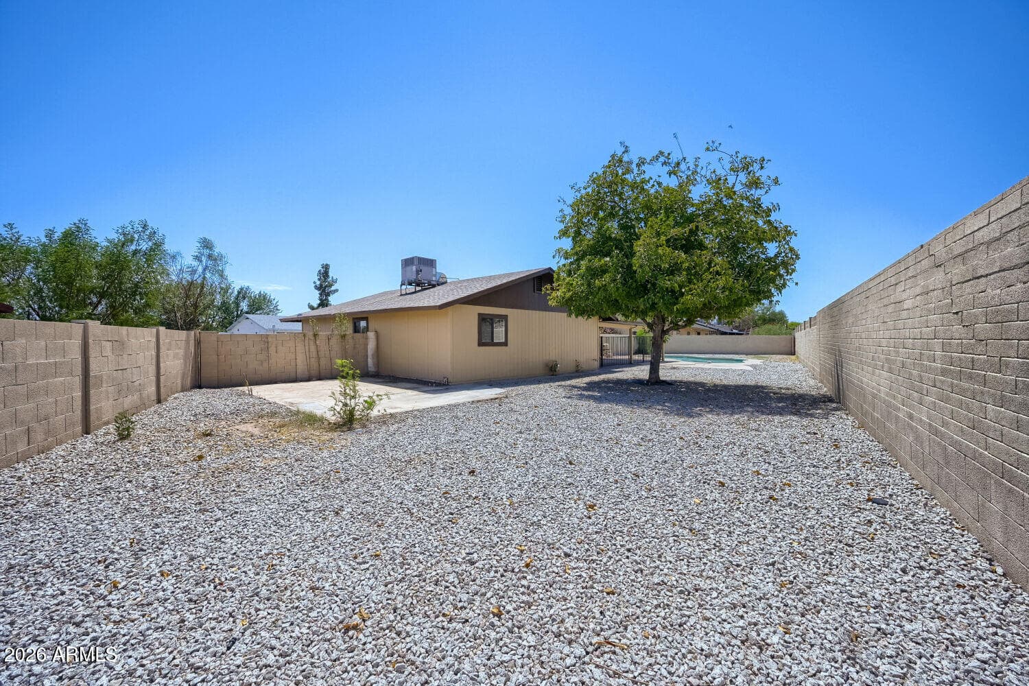 3514 W CARIBBEAN Lane, Phoenix, AZ 85053 — photo 25 of 28