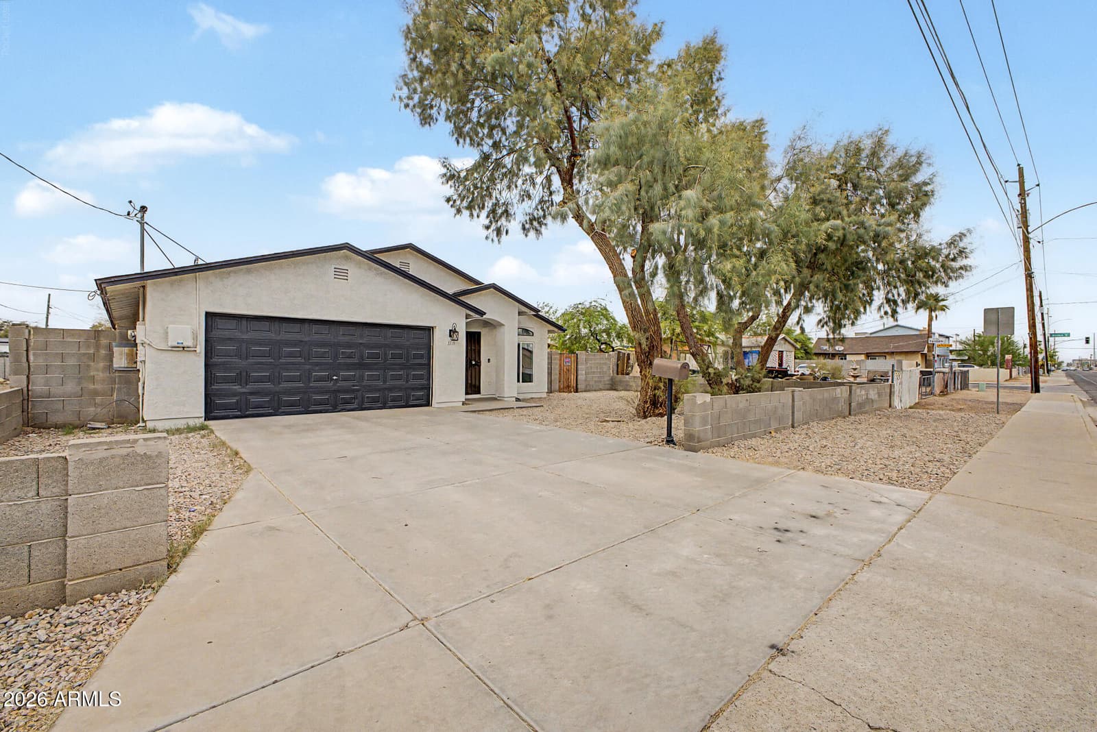 1228 S 15TH Avenue, Phoenix, AZ 85007 — photo 2 of 31