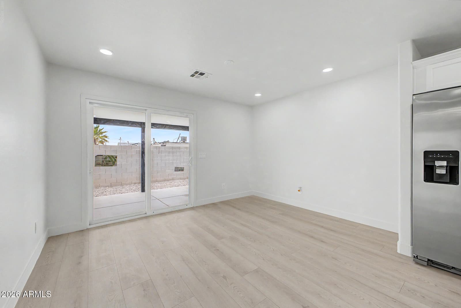 1228 S 15TH Avenue, Phoenix, AZ 85007 — photo 9 of 31