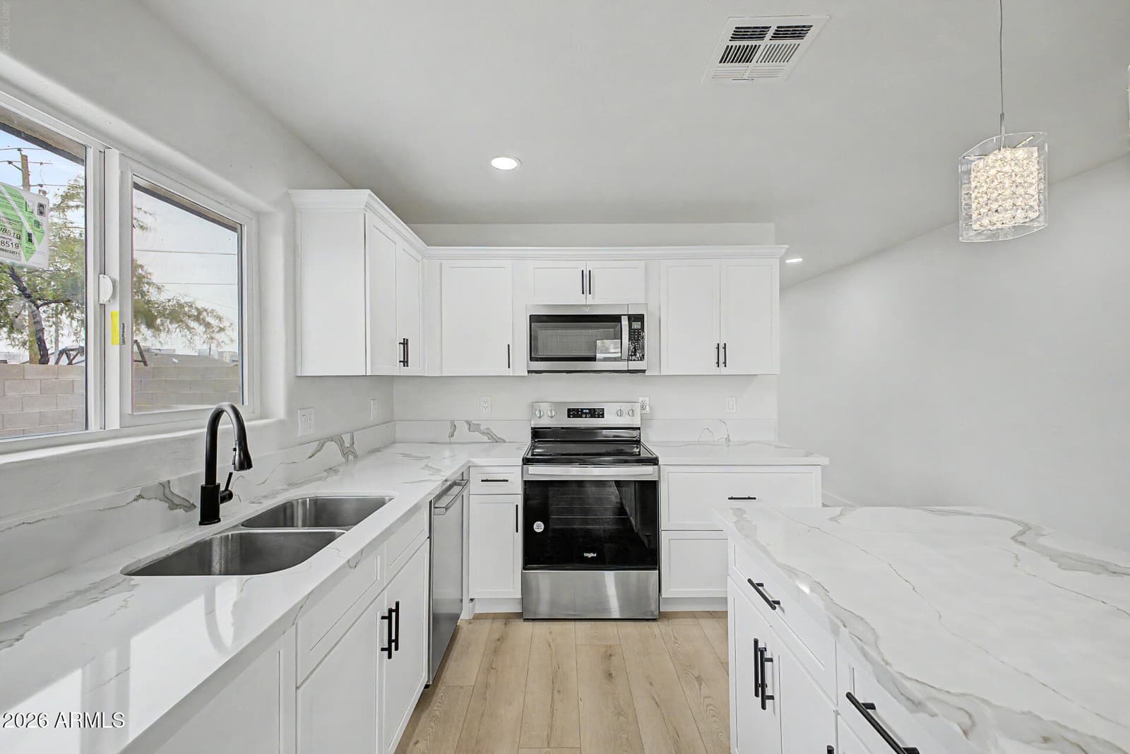 1228 S 15TH Avenue, Phoenix, AZ 85007 — photo 14 of 31
