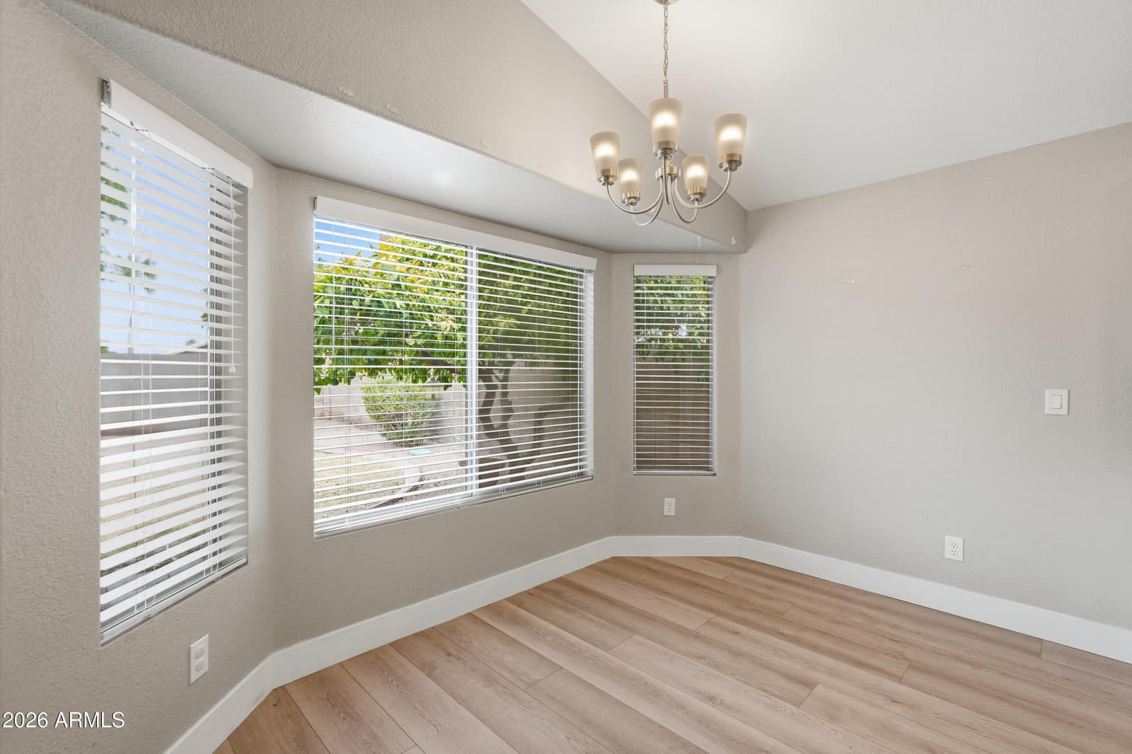 1152 W ORIOLE Way, Chandler, AZ 85286 — photo 15 of 49