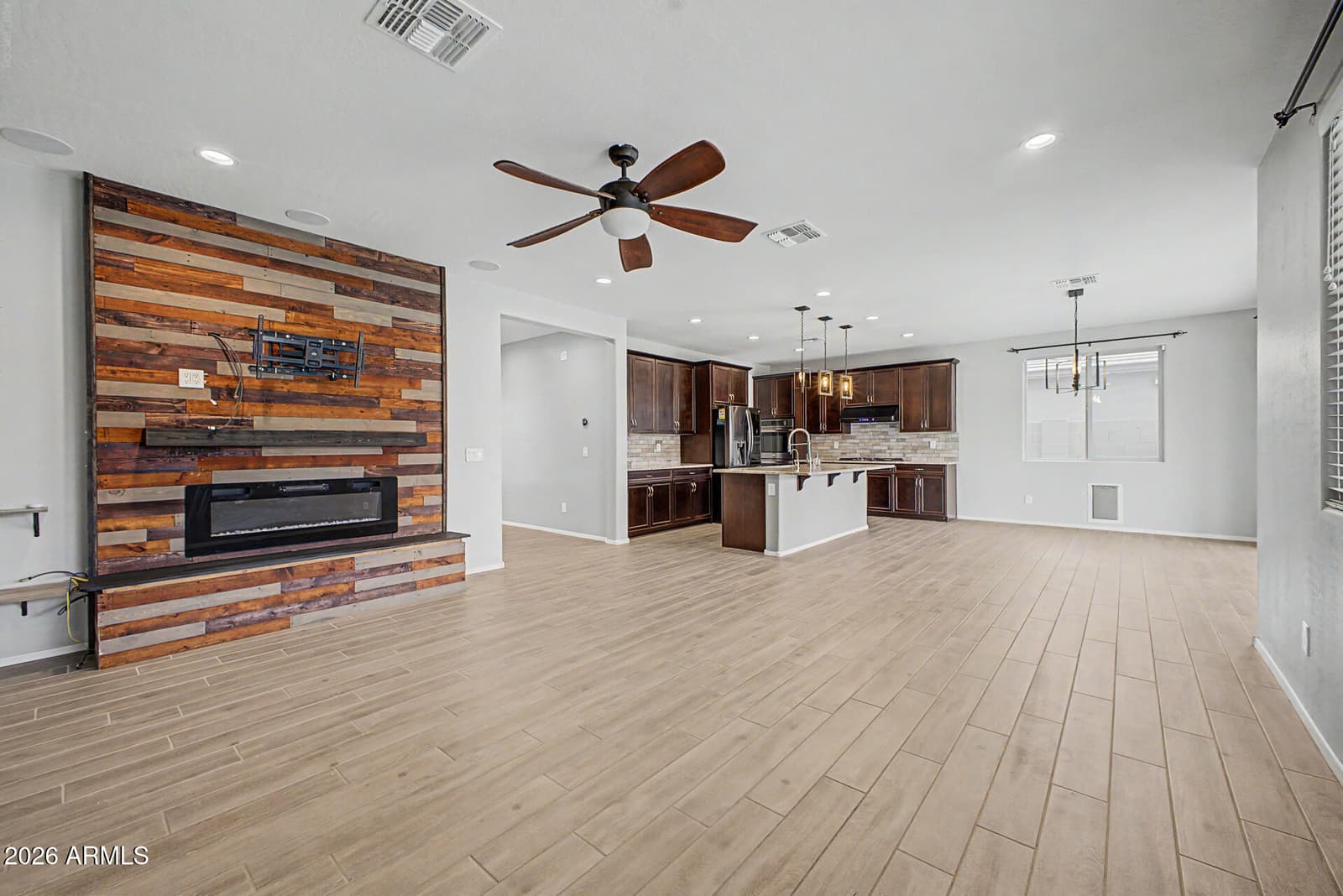 17352 W HEDGEHOG Place, Surprise, AZ 85387 — photo 15 of 61