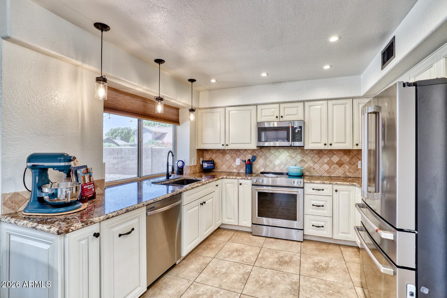 7708 W CROCUS Drive, Peoria, AZ 85381 — photo 11 of 26