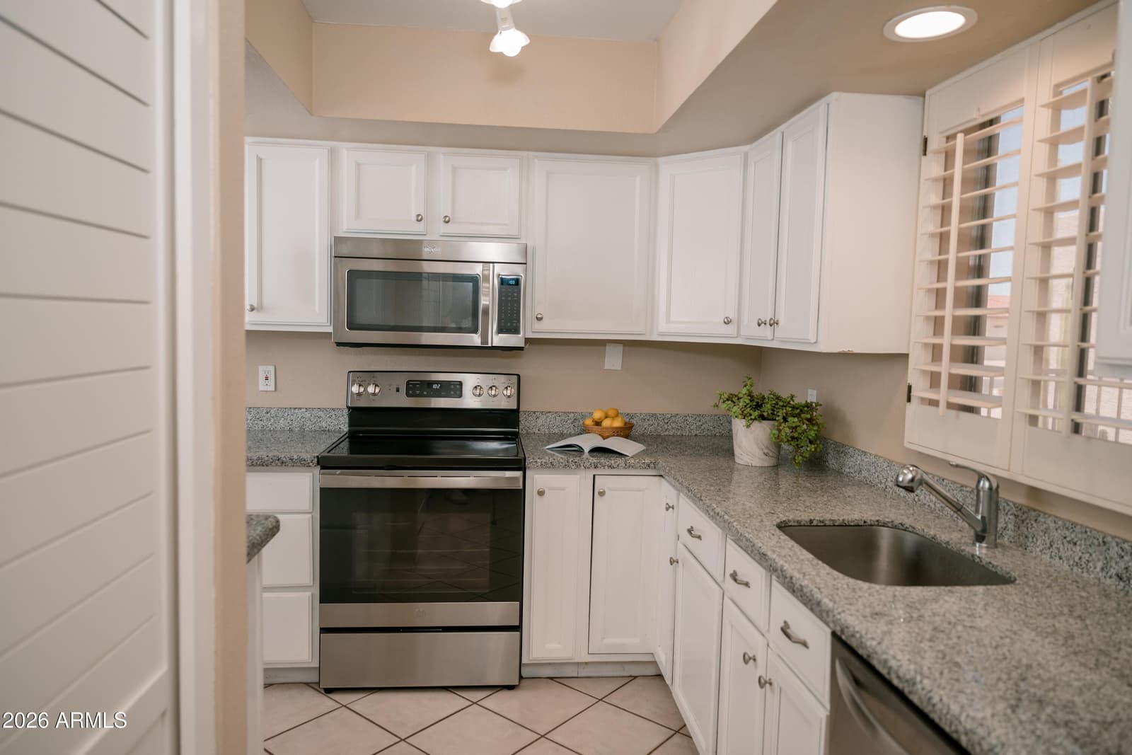 9334 E OLIVE Lane N, Sun Lakes, AZ 85248 — photo 5 of 21