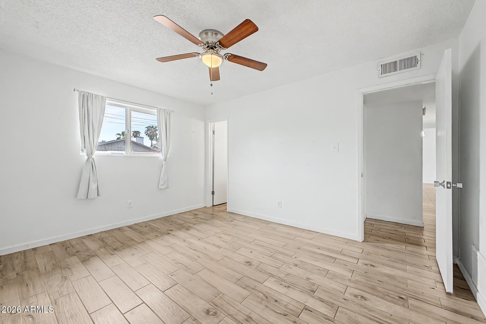 15 E Alameda Drive, Tempe, AZ 85282 — photo 7 of 13