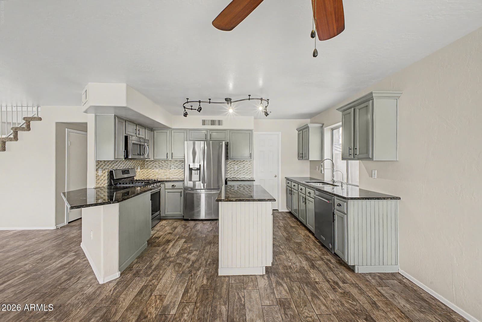 2712 S SAWYER Circle, Mesa, AZ 85209 — photo 10 of 60