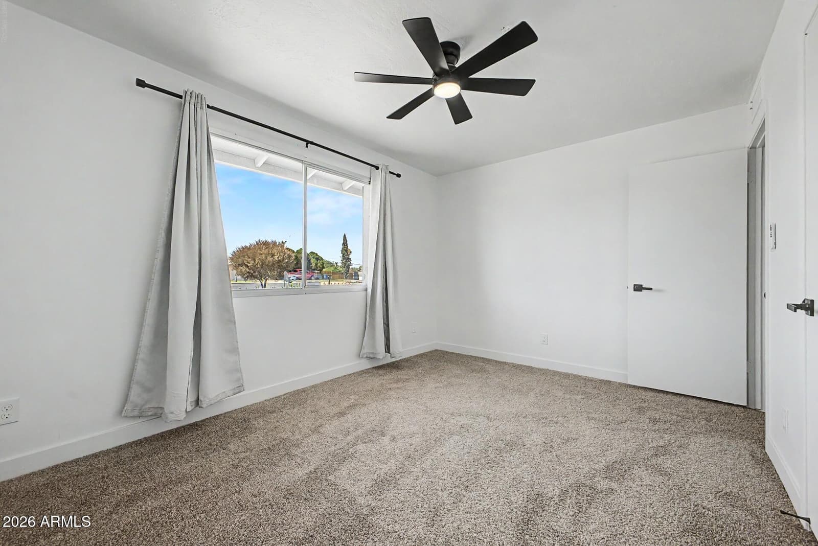 2936 W GLENDALE Avenue, Phoenix, AZ 85051 — photo 36 of 47
