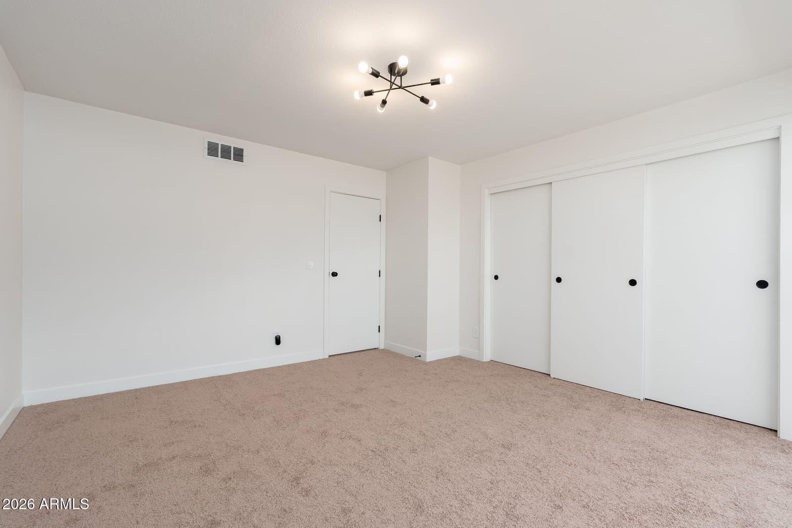 1601 W Sunnyside Drive 121, Phoenix, AZ 85029 — photo 31 of 36