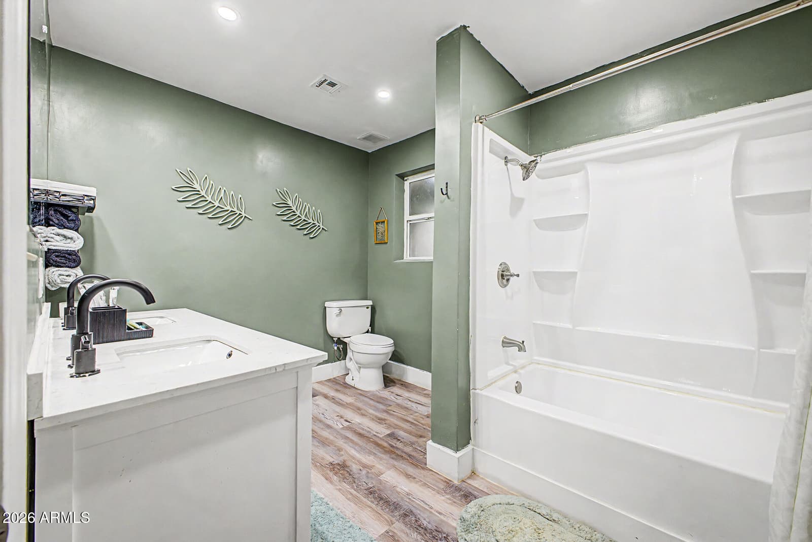 2429 W MORTEN Avenue, Phoenix, AZ 85021 — photo 11 of 21