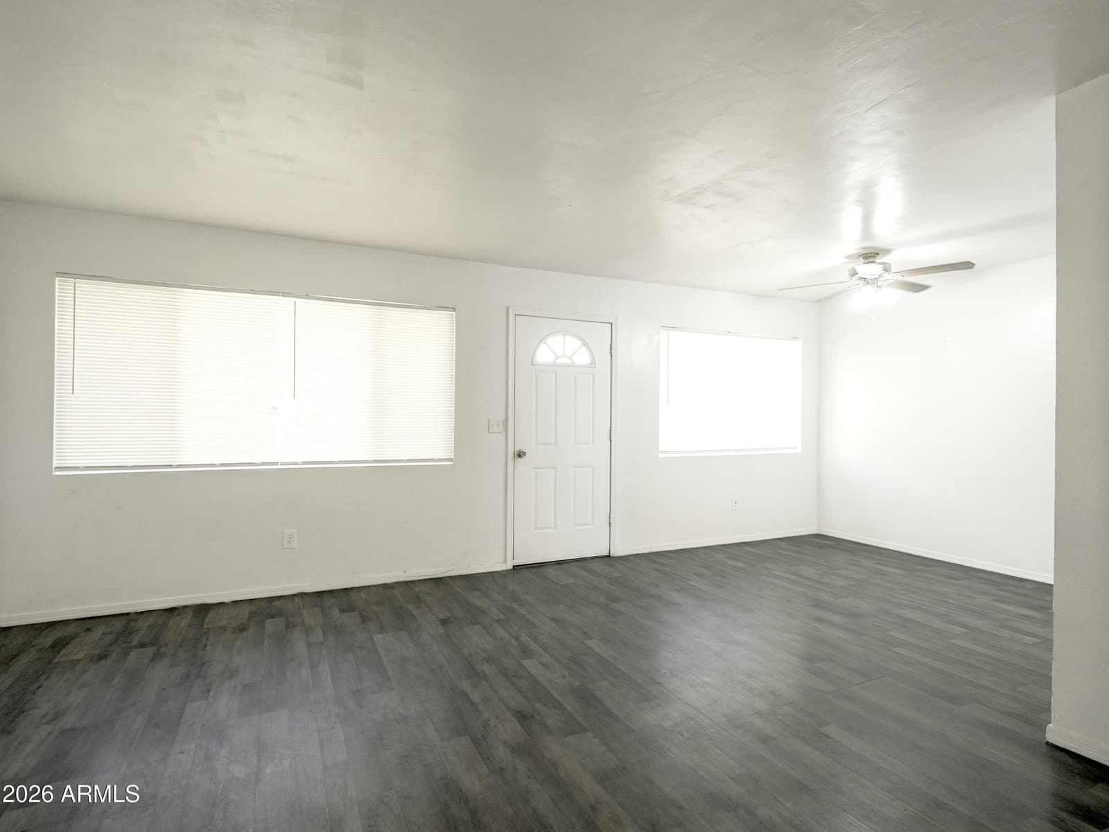 2690 N 43RD Avenue D, Phoenix, AZ 85009 — photo 3 of 17