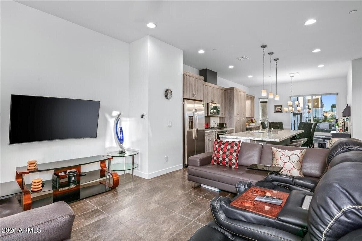 1717 E MORTEN Avenue 64, Phoenix, AZ 85020 — photo 15 of 54
