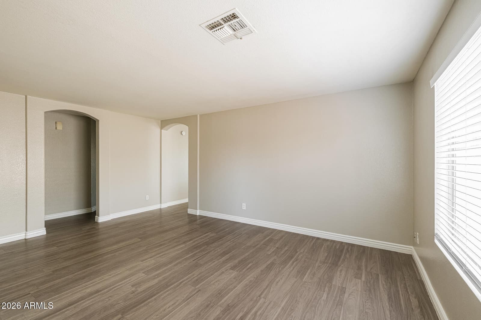 8152 N 88TH Lane, Peoria, AZ 85345 — photo 4 of 21
