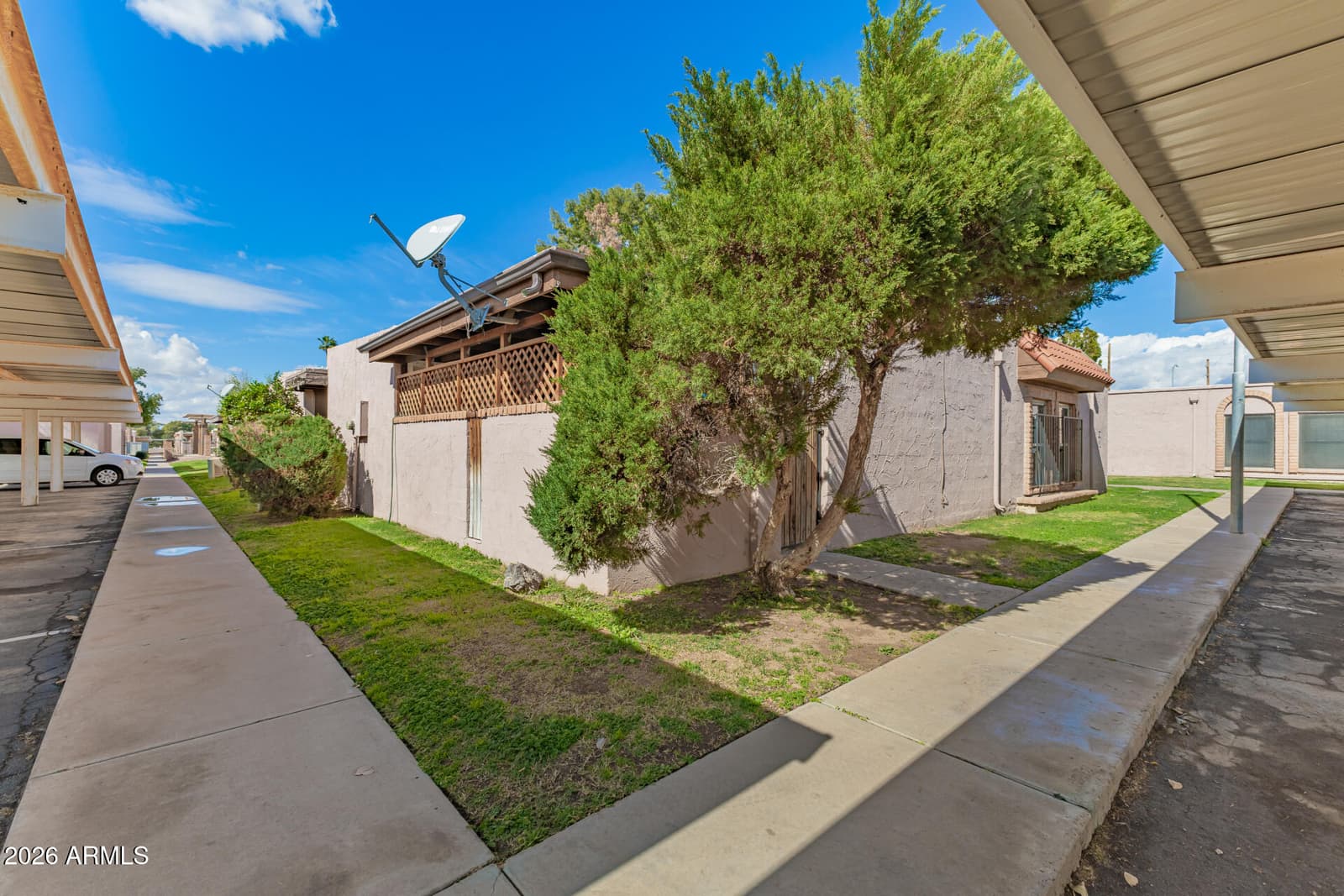 5966 W AUGUSTA Avenue, Glendale, AZ 85301 — photo 1 of 21