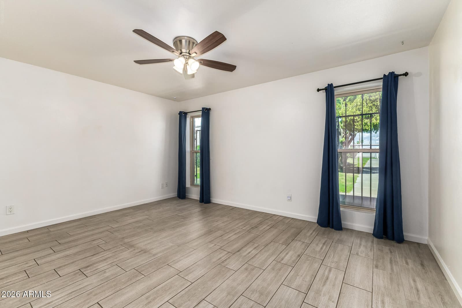 5966 W AUGUSTA Avenue, Glendale, AZ 85301 — photo 9 of 21