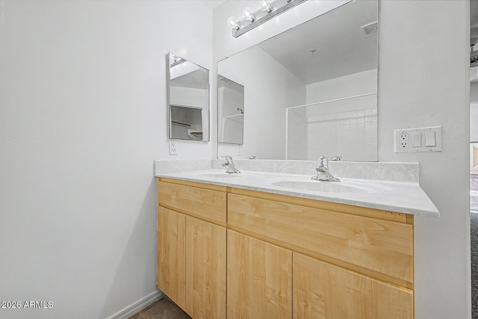 2450 W GLENROSA Avenue 29, Phoenix, AZ 85015 — photo 14 of 28