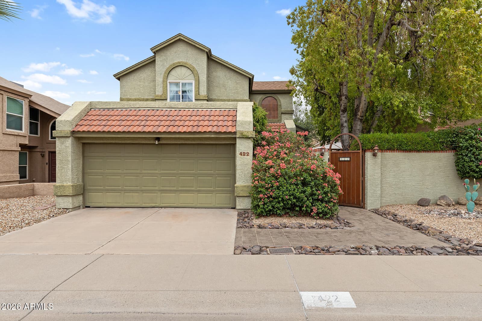 422 E KERRY Lane, Phoenix, AZ 85024 — photo 1 of 68