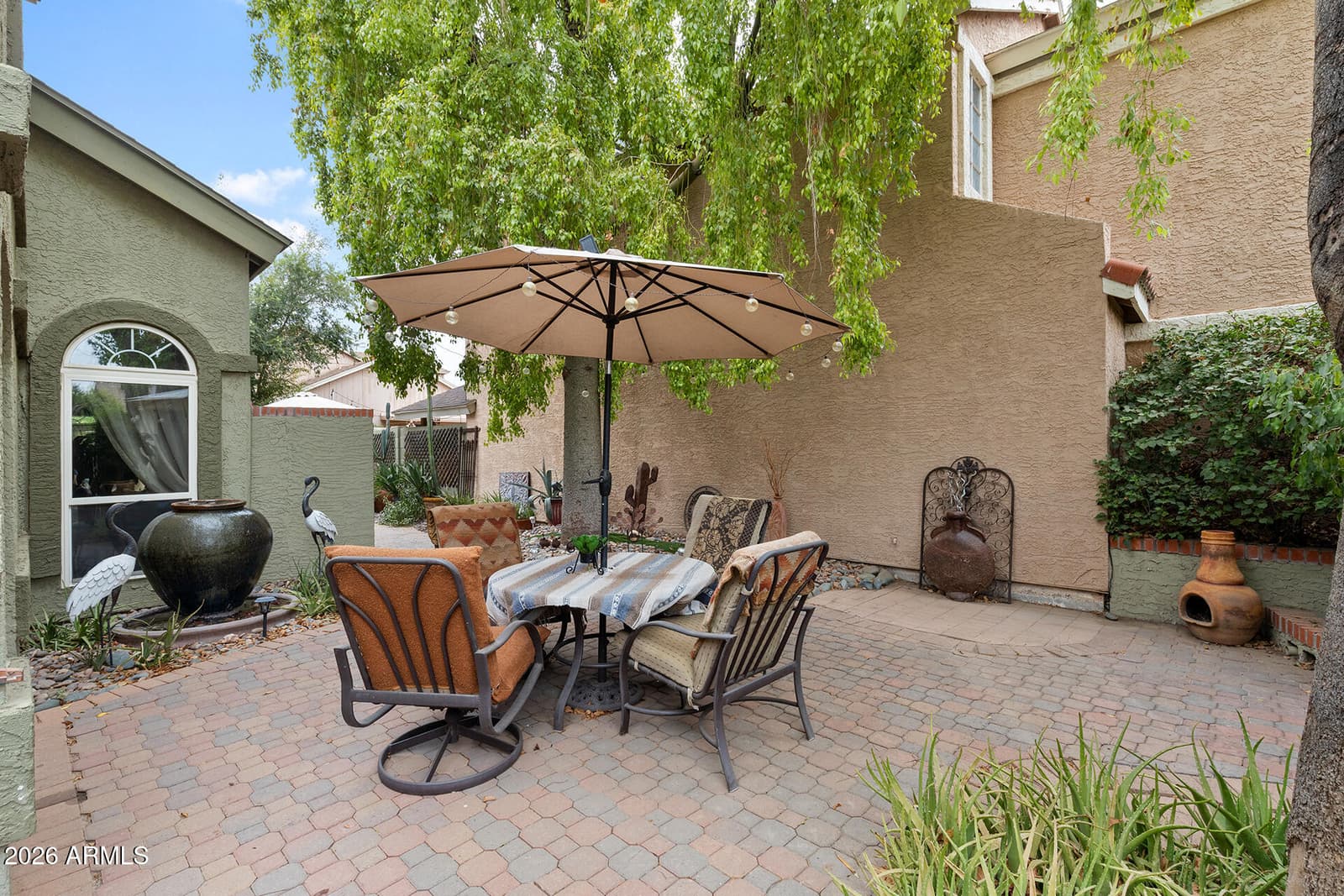 422 E KERRY Lane, Phoenix, AZ 85024 — photo 11 of 68