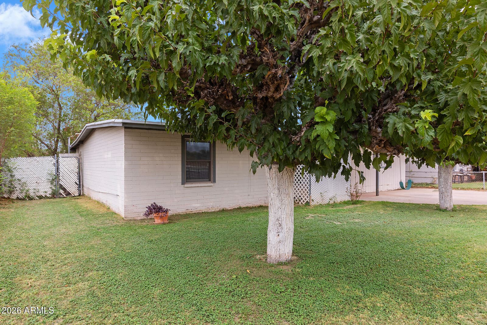 1620 W ROESER Road, Phoenix, AZ 85041 — photo 4 of 40
