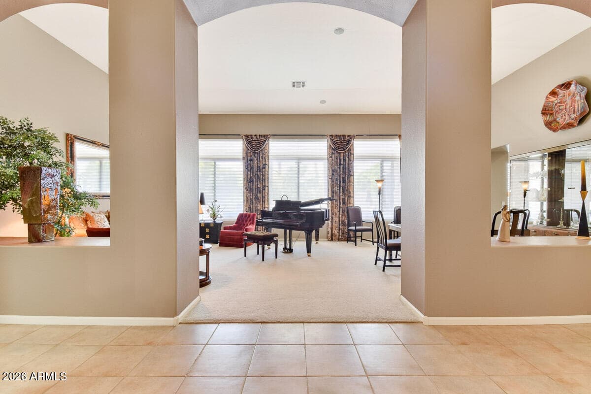 1047 W ARMSTRONG Way, Chandler, AZ 85286 — photo 15 of 60