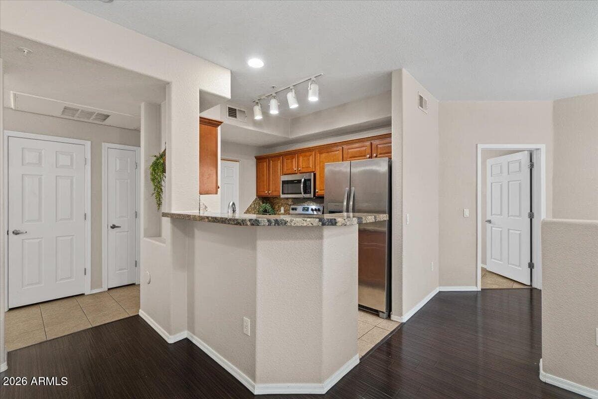 420 W 1ST Street 217, Tempe, AZ 85281 — photo 16 of 33