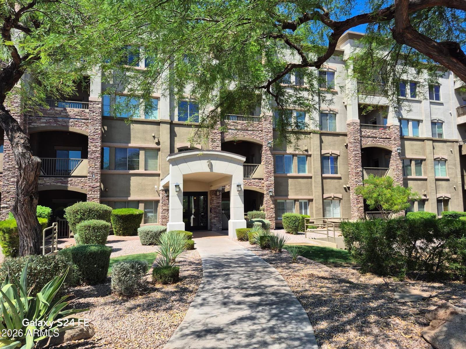 5450 E DEER VALLEY Drive 3010, Phoenix, AZ 85054 — photo 4 of 29
