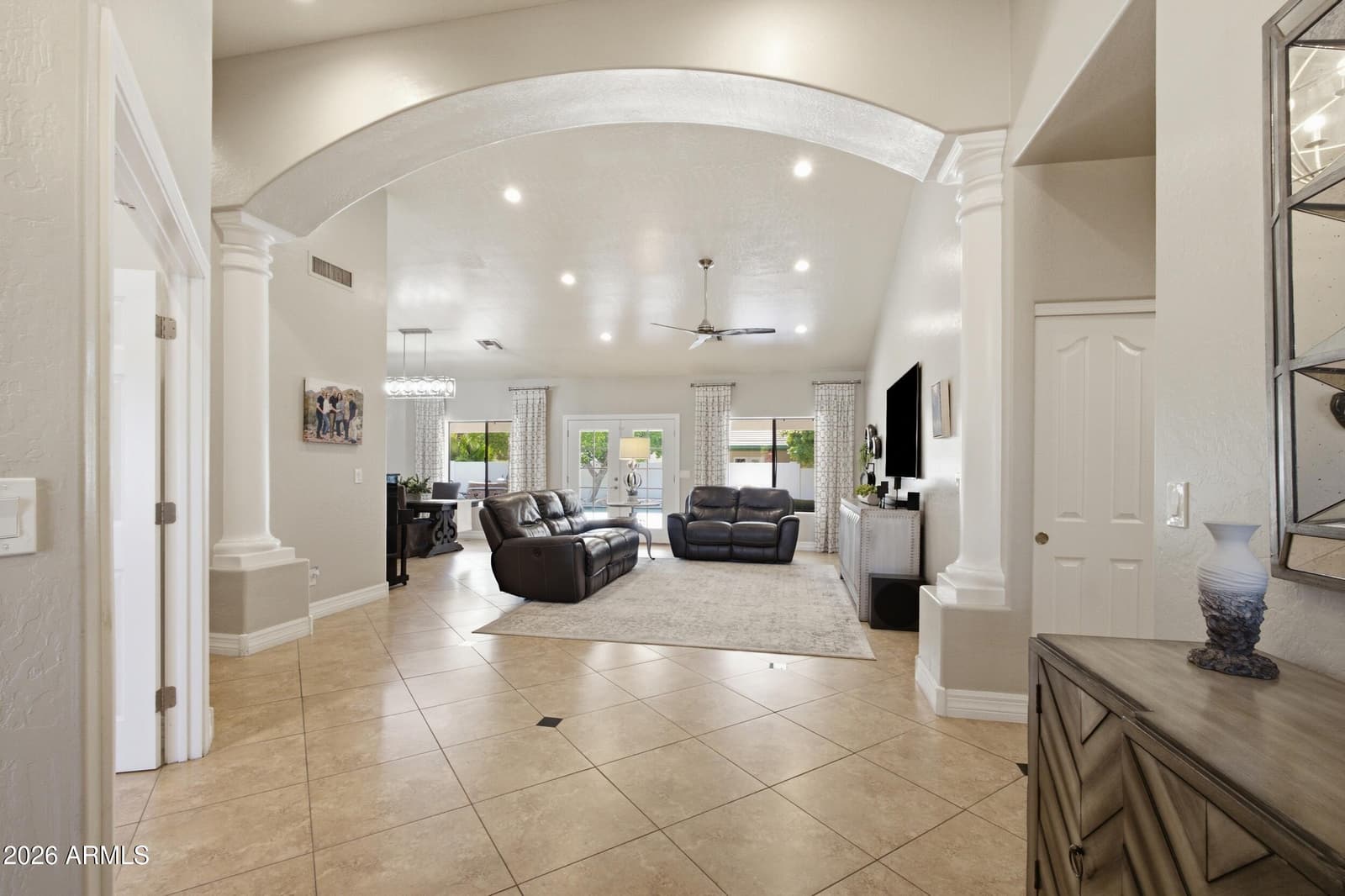 4451 E DESERT Lane, Gilbert, AZ 85234 — photo 9 of 68