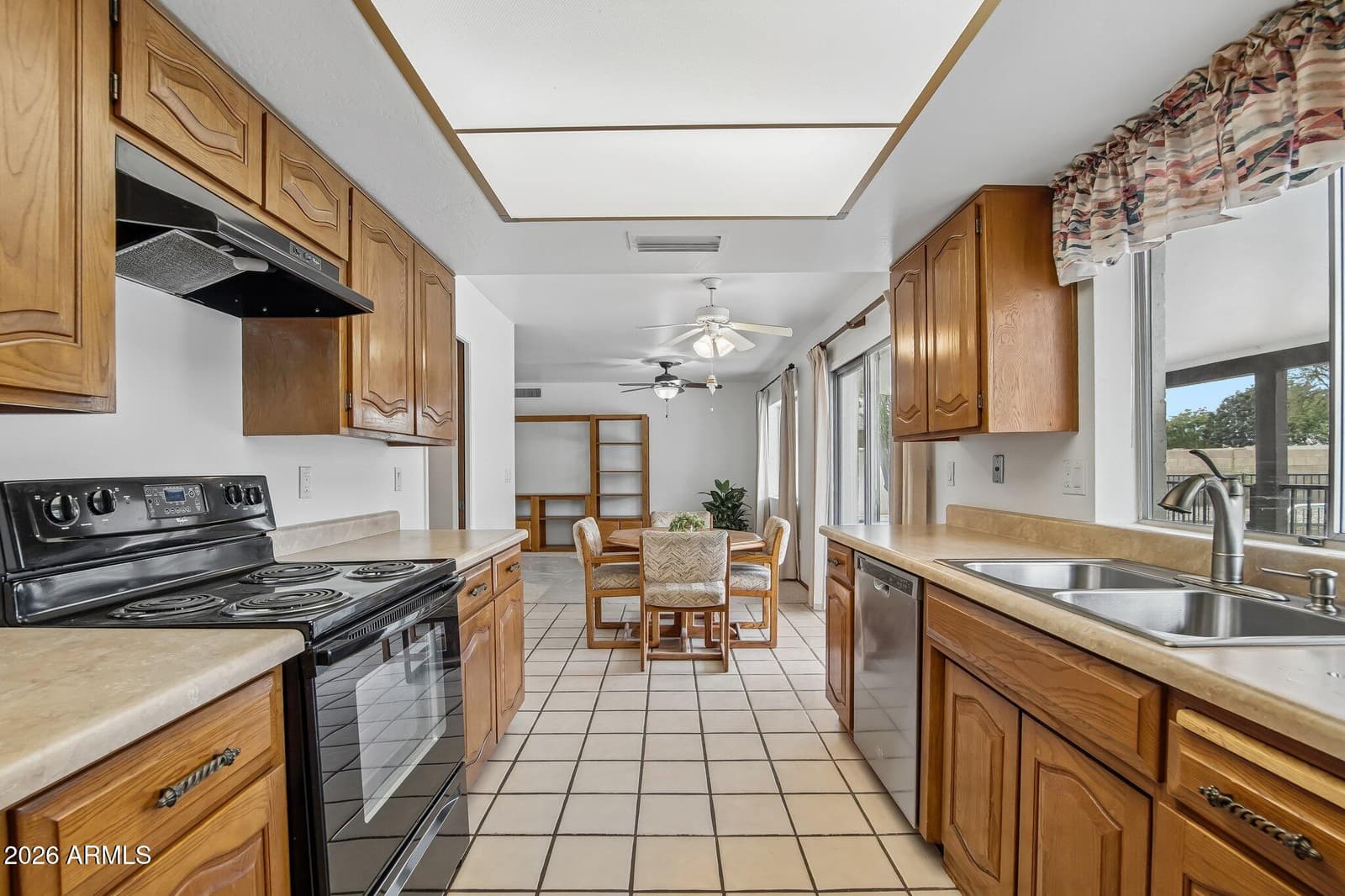 2025 E PEGASUS Drive, Tempe, AZ 85283 — photo 11 of 24