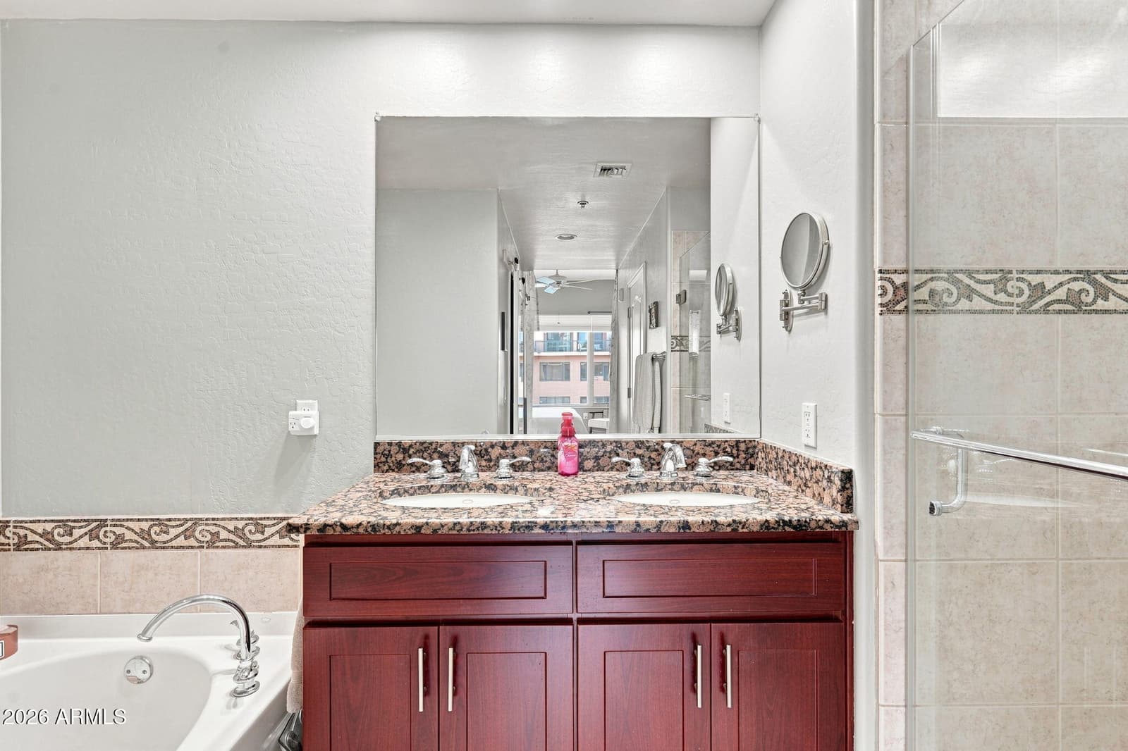 17 W VERNON Avenue 515, Phoenix, AZ 85003 — photo 15 of 39