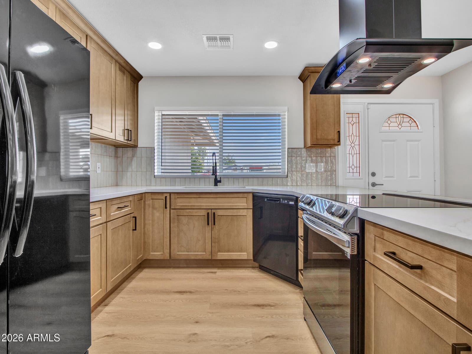 4915 W SHANGRI LA Road, Glendale, AZ 85304 — photo 12 of 61