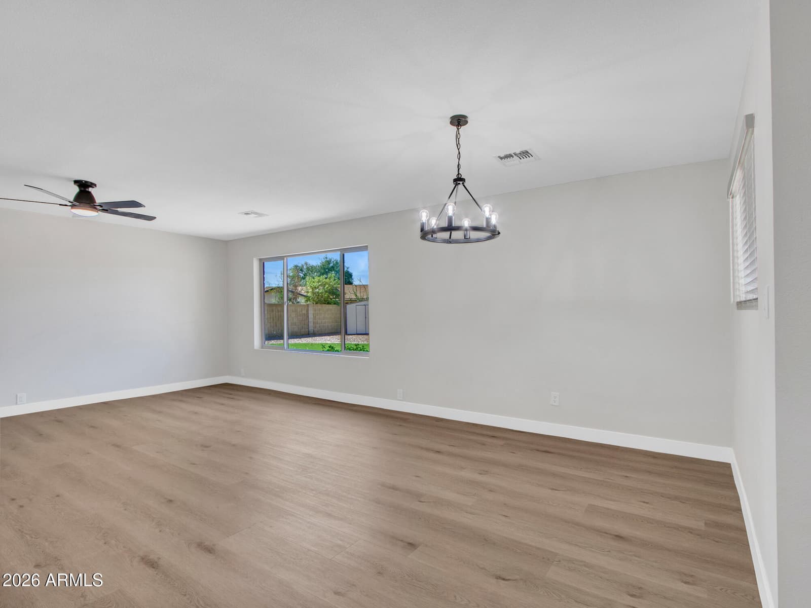 4915 W SHANGRI LA Road, Glendale, AZ 85304 — photo 18 of 61
