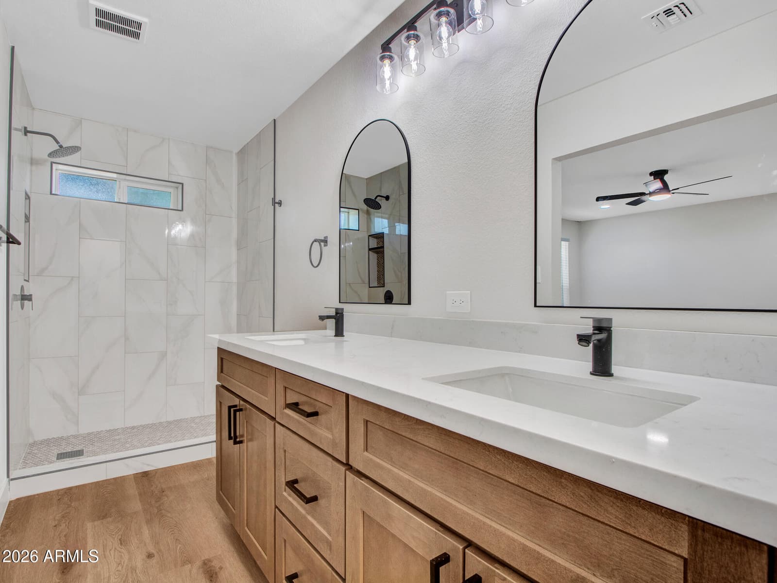 4915 W SHANGRI LA Road, Glendale, AZ 85304 — photo 3 of 61